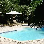Hotel Logis La Bastide Des Monges Nyons