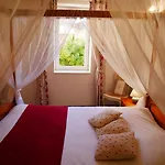 Logis La Bastide Des Monges 3* Nyons