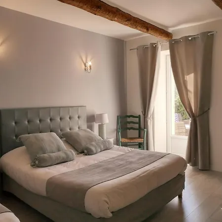 ホテル Logis La Bastide Des Monges 3*