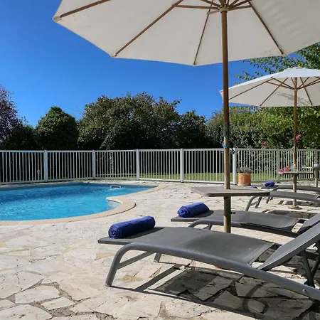 Logis La Bastide Des Monges ホテル 3*