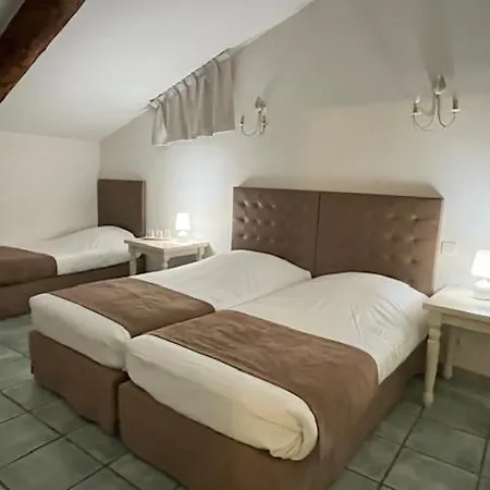 ホテル Logis La Bastide Des Monges 3*
