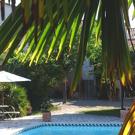 Logis La Bastide Des Monges ニヨン