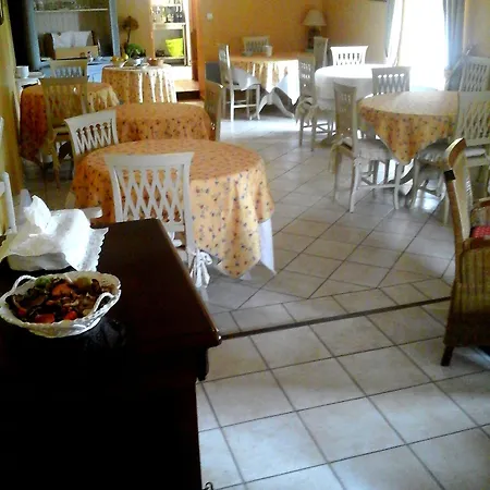 Logis La Bastide Des Monges ホテル