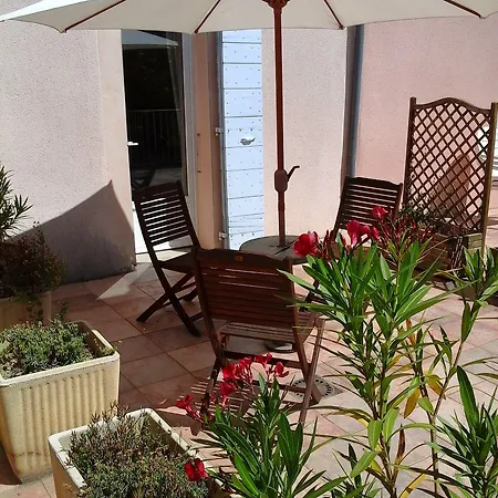 Logis La Bastide Des Monges ホテル