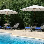 Hotel La Bastide Des Monges