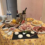 Hotel La Bastide Des Monges 3*