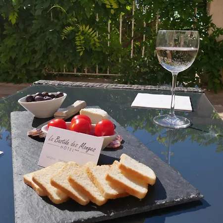Logis La Bastide Des Monges Nyons