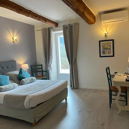 Logis La Bastide Des Monges 3*