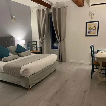 Logis La Bastide Des Monges Отель 3*