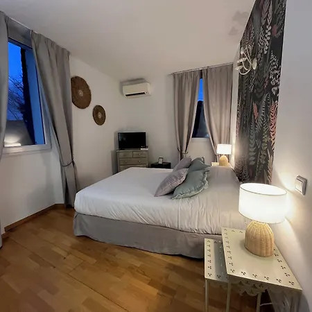 Logis La Bastide Des Monges