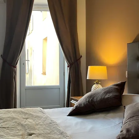 Hotel Logis La Bastide Des Monges