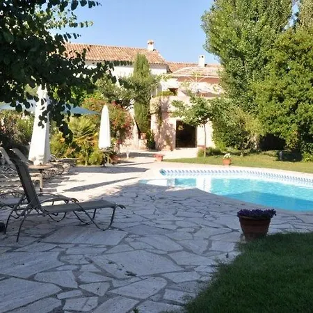Logis La Bastide Des Monges