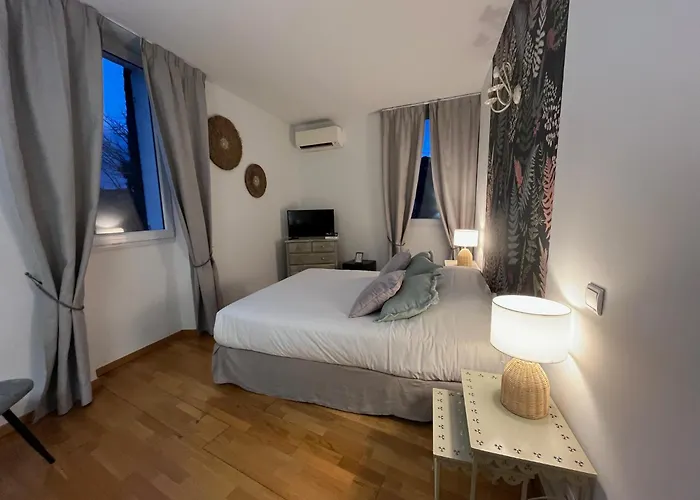 Logis La Bastide Des Monges 3* Nyons