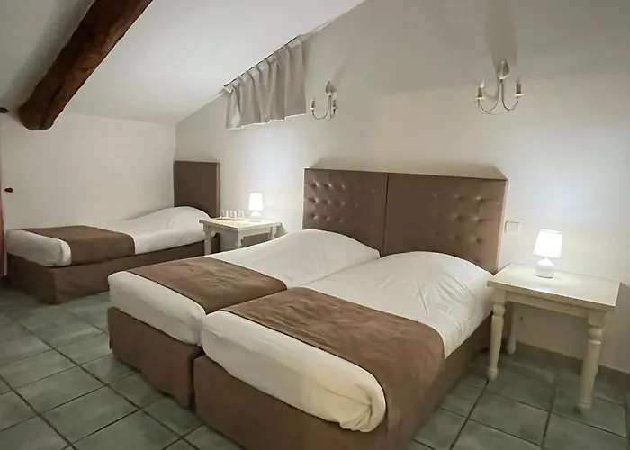 Hotel Logis La Bastide Des Monges Nyons