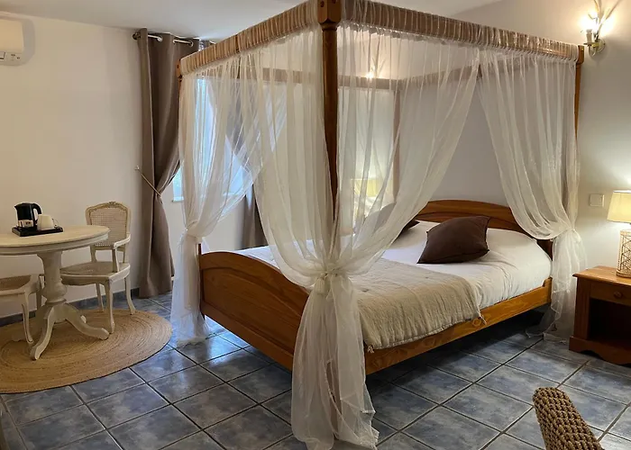 Logis La Bastide Des Monges Hotel 3*